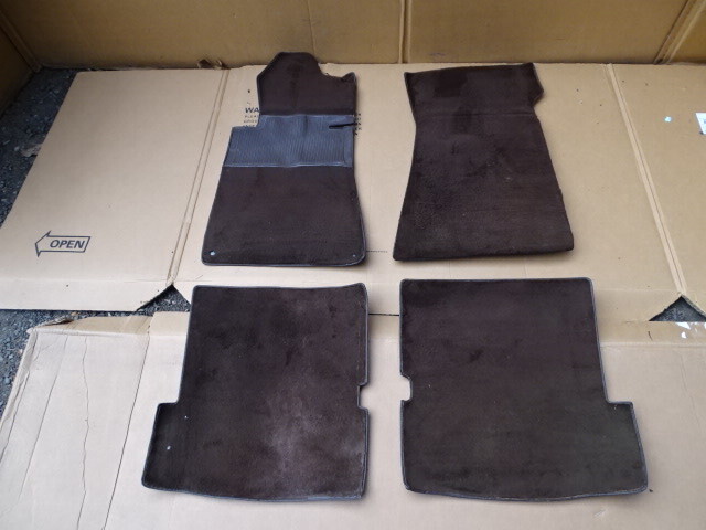 85 Mercedes R107 380SL floor mats, interior, brown