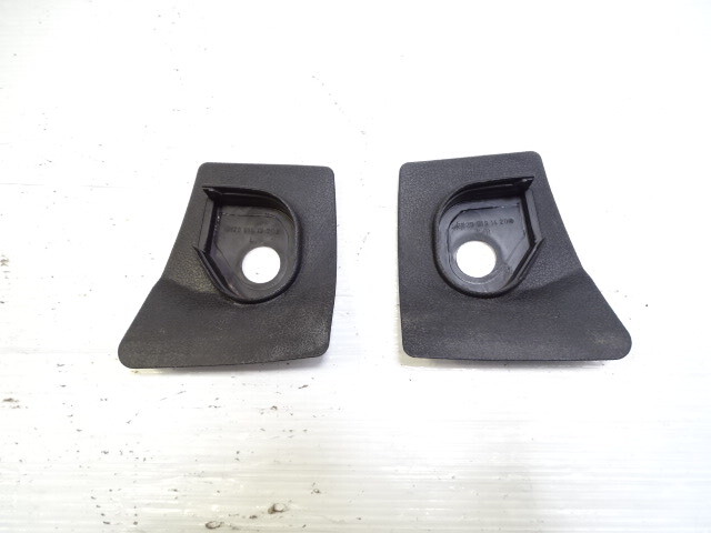 79 Mercedes W123 300CD trim set seat belt left/right front 1239191320 1239191420