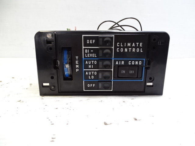 79 Mercedes W123 300CD switch, AC heater climate control