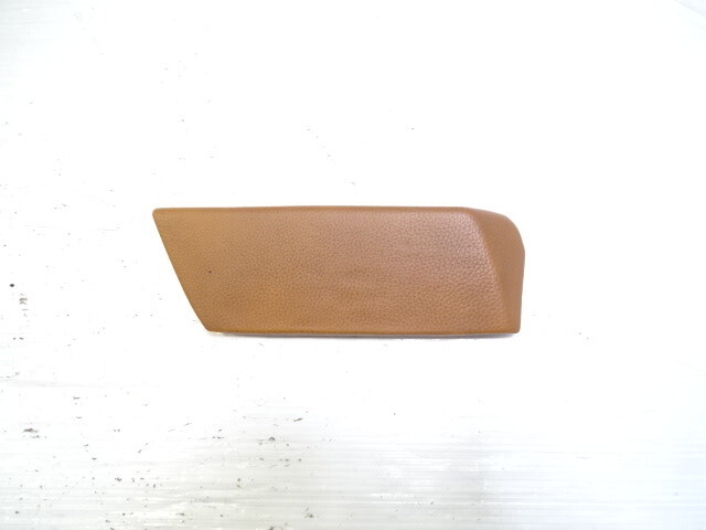79 Mercedes W123 300CD armrest door panel right rear palomino Coupe