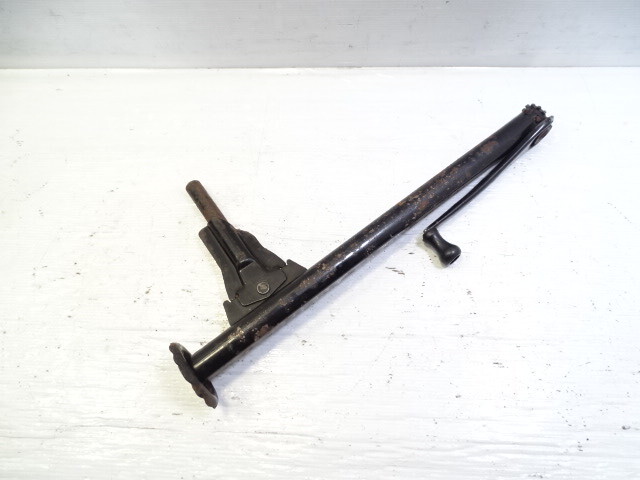 79 Mercedes W123 300CD tire jack 1235830315