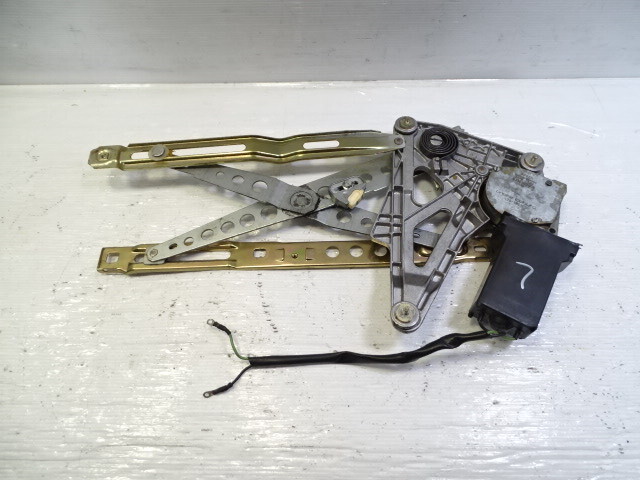 79 Mercedes W123 300CD window motor and regulator, left front 0130820056 Coupe