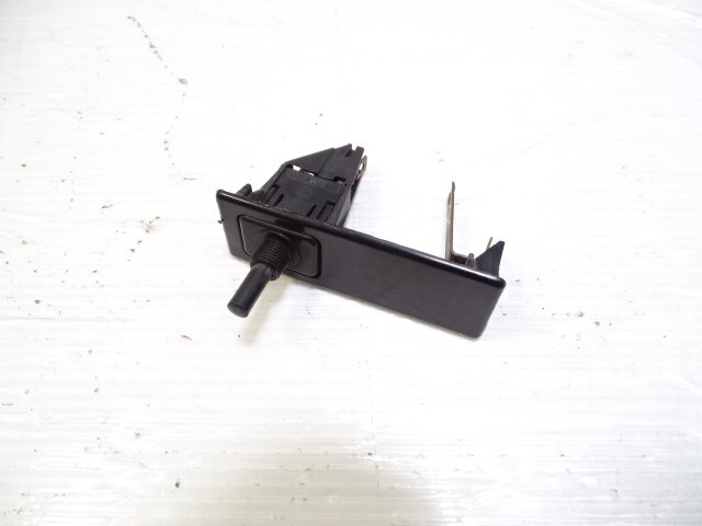 79 Mercedes W123 300CD switch, trunk boot lid lamp, 1158202511