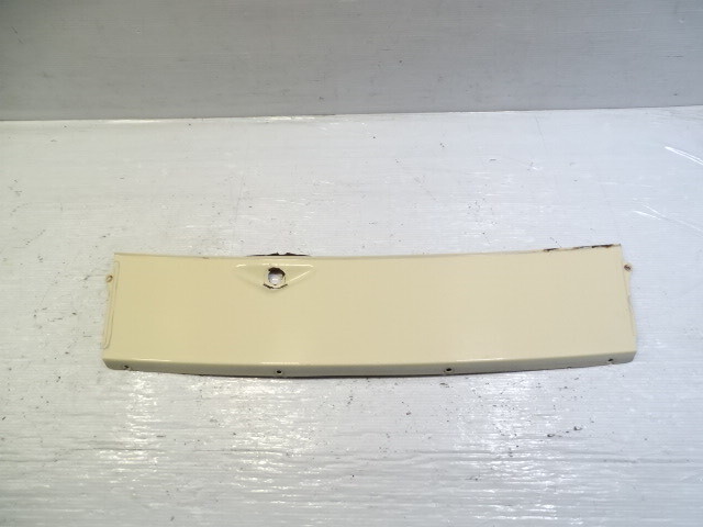 79 Mercedes W123 300CD trim, wiper motor cover panel