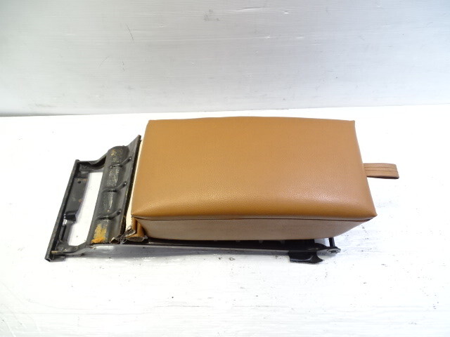 79 Mercedes W123 300CD center console, armrest w/bracket, rear palomino Coupe