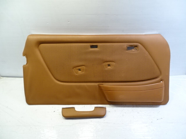79 Mercedes W123 300CD door panel, left front palomino Coupe