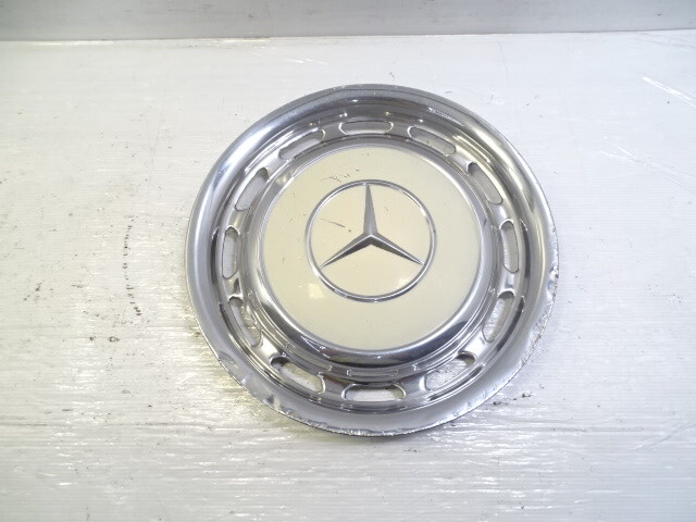 79 Mercedes W123 300CD wheel cover hubcap chrome Coupe
