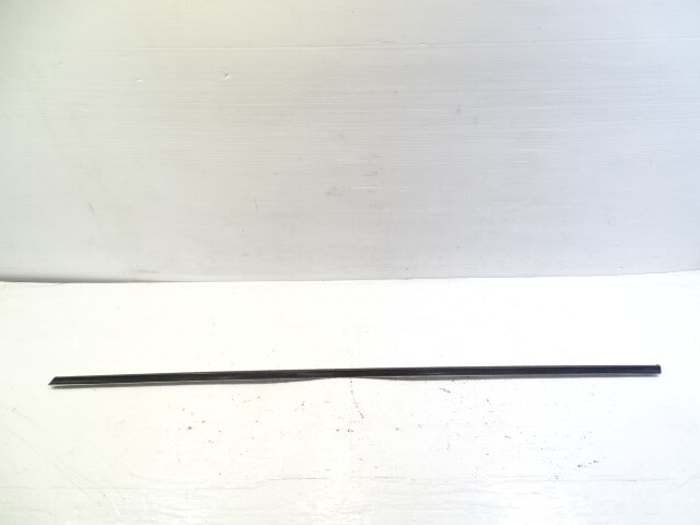 79 Mercedes W123 300CD trim, fender molding left Coupe