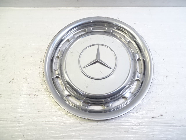 79 Mercedes W123 300CD wheel cover hubcap chrome Coupe