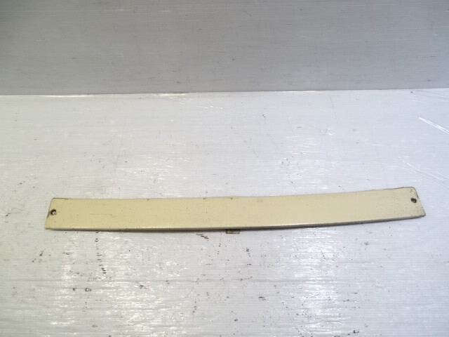 79 Mercedes W123 300CD trim, front bumper lower valance center Coupe
