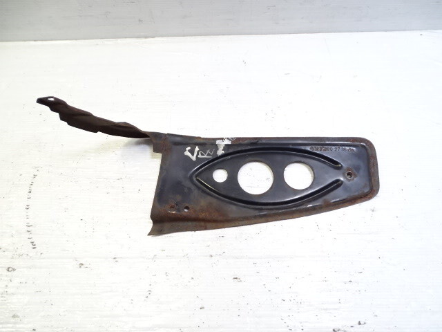 79 Mercedes W123 300CD trim rear bumper impact bracket left rear Coupe