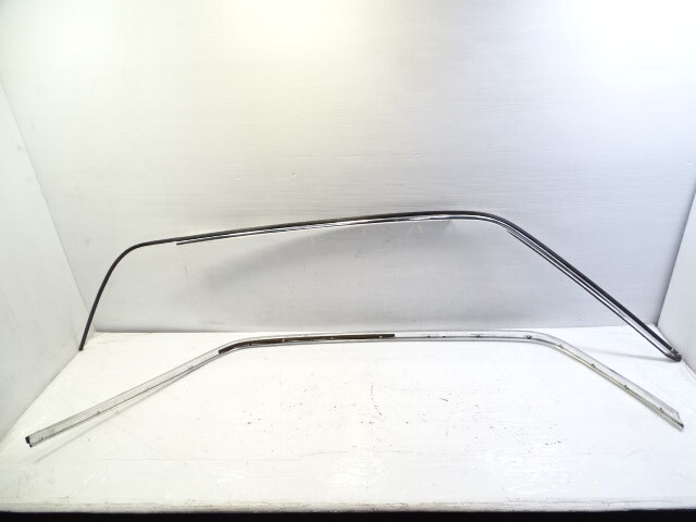 79 Mercedes W123 300CD trim set window surround molding chrome right inner/outer Coupe