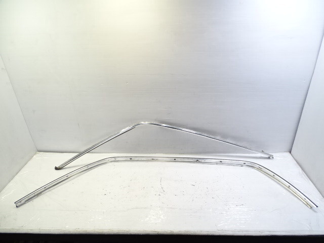 79 Mercedes W123 300CD trim set window surround molding chrome left inner/outer Coupe