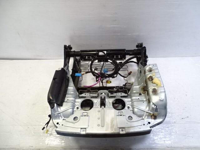 14 Mercedes W222 S550 seat track, w/motors, left front, 0009108904