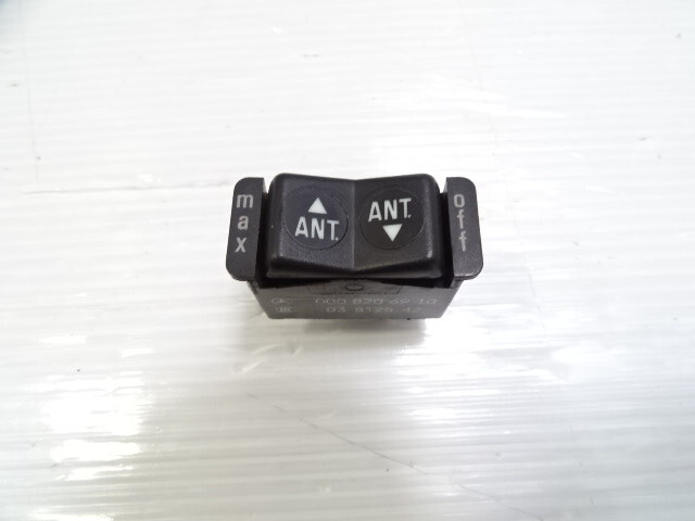 Mercedes R107 380SL switch, antenna 0008206910