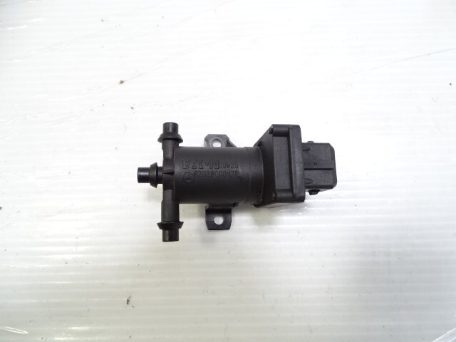 Mercedes R170 SLK320 valve, change over, solenoid 2028000178