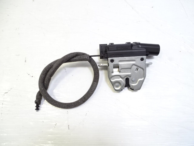 Mercedes W222 S550 trunk latch actuator, lock, 2317500085