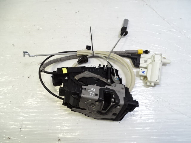Mercedes W222 S550 door latch actuator, lock, right front, 2227203435