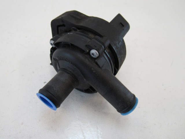 Mercedes X166 GLS63 GLS450 water pump, auxiliary 2118350028