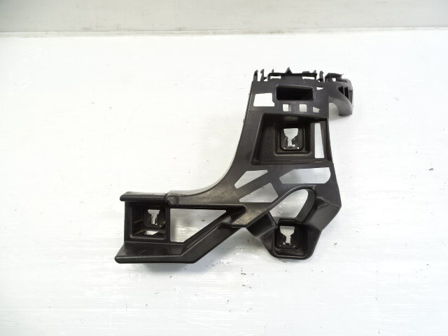 Mercedes X166 GL450 trim, bumper support mount bracket, right rear, 1668850465