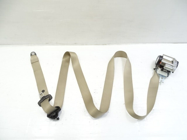 Mercedes X166 GL450 seat belt, left rear 2nd row, beige, 1668601386