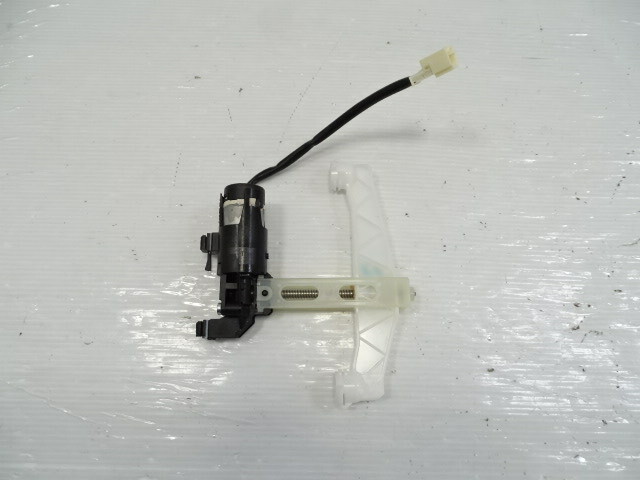 Mercedes X166 GL450 motor headrest, left or right, front, 0009700626