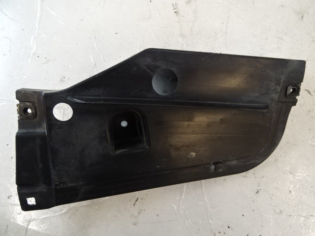 Lexus GX460 trim, bumper protector, luggage compartment right 58723-60040