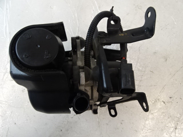 Lexus GX460 smog air pump 	17610-0C040