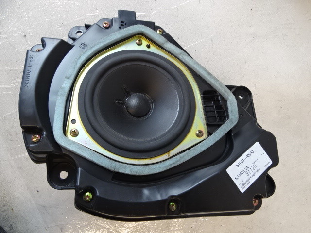 Lexus LX470 speaker right door 86150-60090 Nakamichi