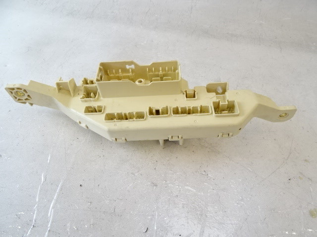 Lexus LX470 fuse box, block cowl side junction, right 82731-60030