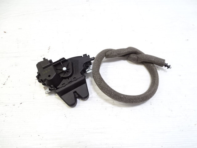 Mercedes R172 SLK350 SLK250 trunk latch actuator, lock, 2047500185