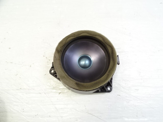 Mercedes W209 CLK55 speaker, door, left / right front, 2038205102