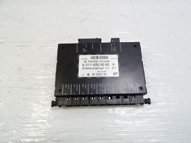 Mercedes W209 CLK55 module, seat control, right front, 2118209085
