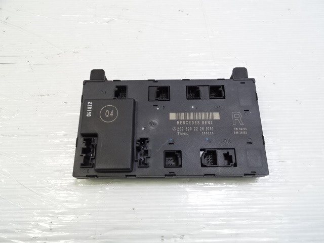 Mercedes W209 CLK55 module, door, right front, 2098202226
