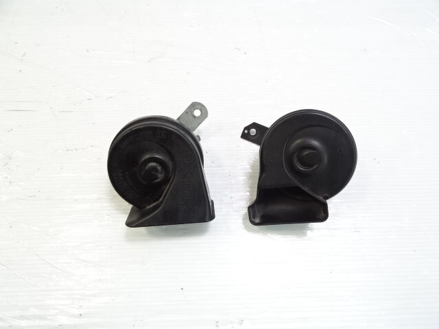 Mercedes W209 CLK55 horn set, high and low tone, 0055421220, 0055421320