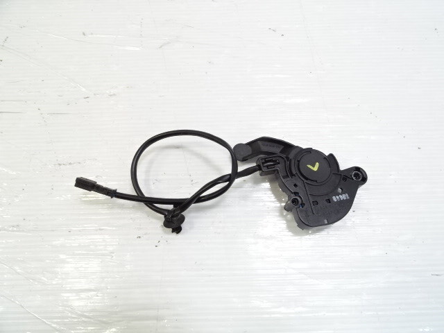 Mercedes W209 CLK55 switch, soft top opening, 2098202010