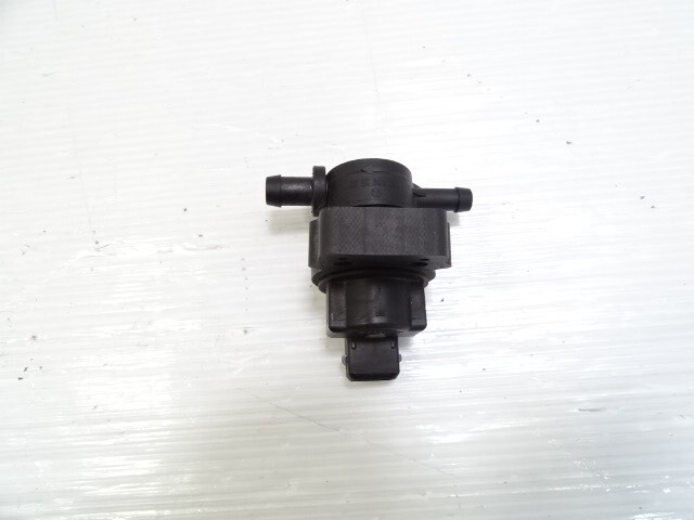 Mercedes W209 CLK55 valve, fuel vapor purge 0004703593
