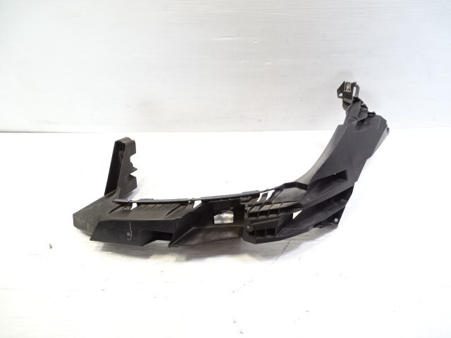 Mercedes X166 GL450 trim, headlamp mounting bracket left, 1666200591