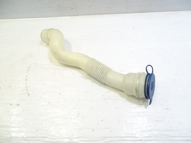 Mercedes X166 GL450 windshield wiper tank filler neck