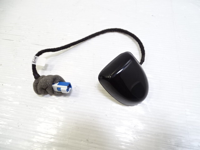Mercedes R230 SL550 antenna, for satellite radio, 1718201575 black