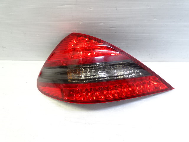 Mercedes R230 SL550 lamp, taillight, left 2308201564