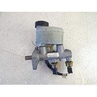 02 Toyota Sequoia brake master cylinder 47201-0C041 02 Toyota Sequoia brake master cylinder 47201-0C041