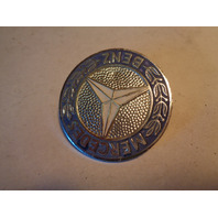 83 Mercedes R107 380SL emblem, on hood, star, 107 Puc A