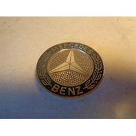 83 Mercedes R107 380SL emblem, on hood, star, 107 Puc B