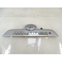 18 Toyota 4Runner trim, liftgate handle panel 76811-35320 18 Toyota 4Runner trim, liftgate handle panel 76811-35320