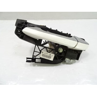 10 Mercedes W221 S400 S550 door handle, exterior, left rear 10 Mercedes W221 S400 S550 door handle, exterior, left rear