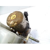 2000 Lexus LX470 brake booster and actuator 47050-60042 00-02