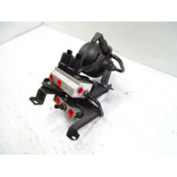 03 Mercedes R230 SL500 valve block, ABC suspension, front 2203200358