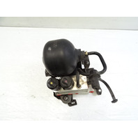 04 Mercedes R230 SL500 valve block, ABC suspension, front 2203200358