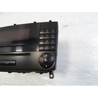 05 Mercedes W209 CLK55 command center, radio, 2098700589
